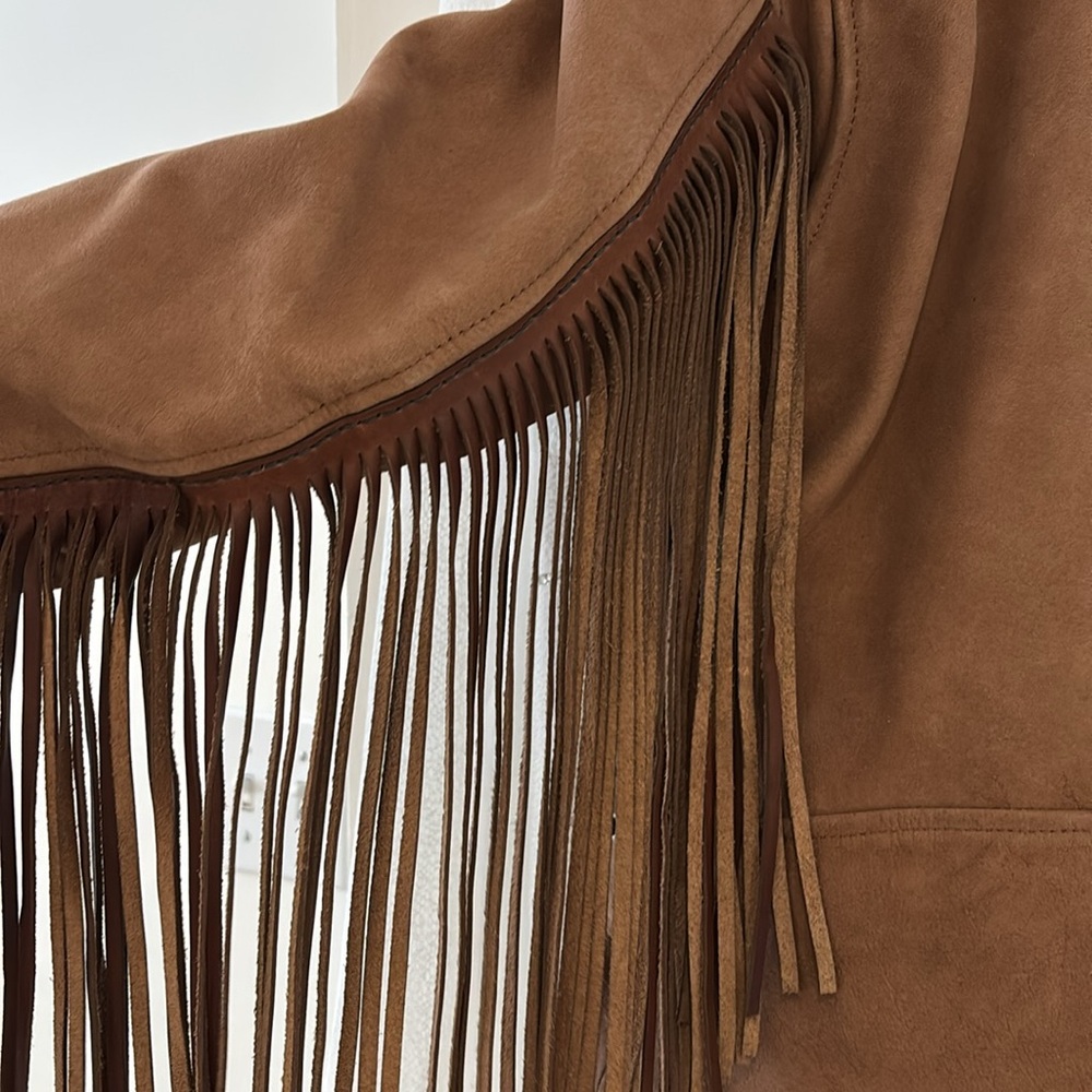 Understated leather jacket - Picture 7 of 11